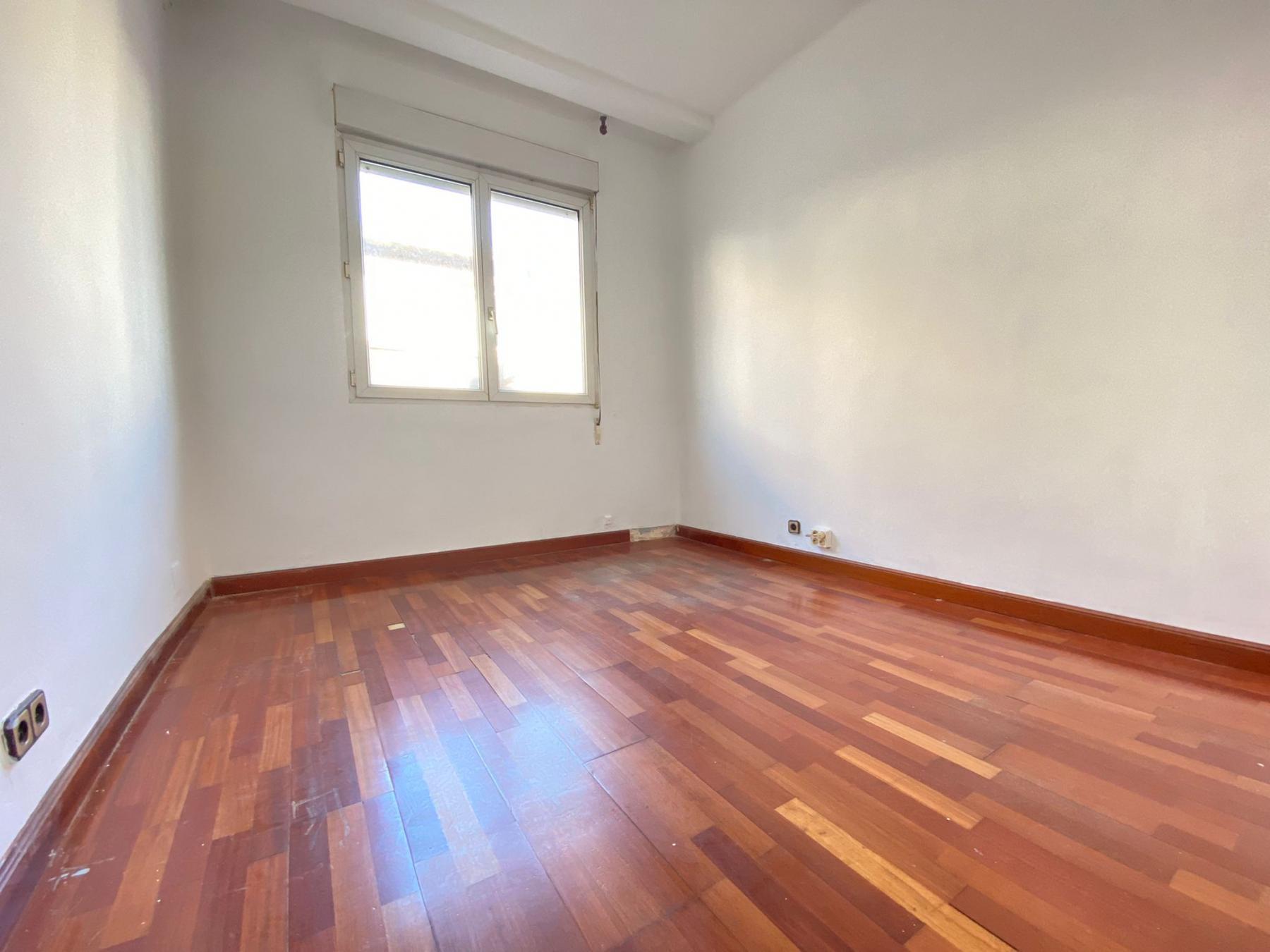 For sale of flat in Santander