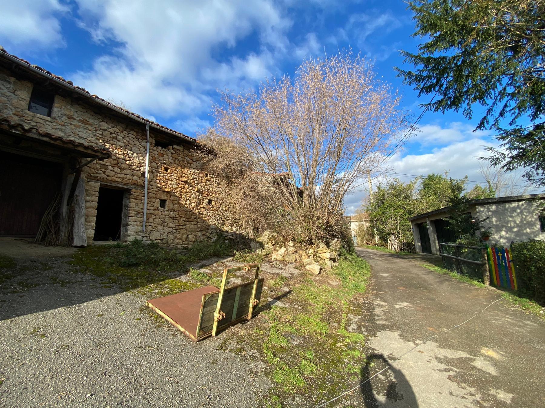 For sale of recreation property in Morcín