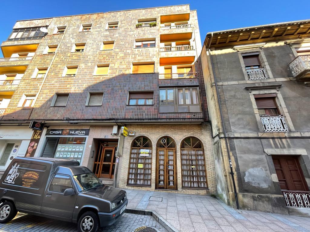 For sale of commercial in Siero