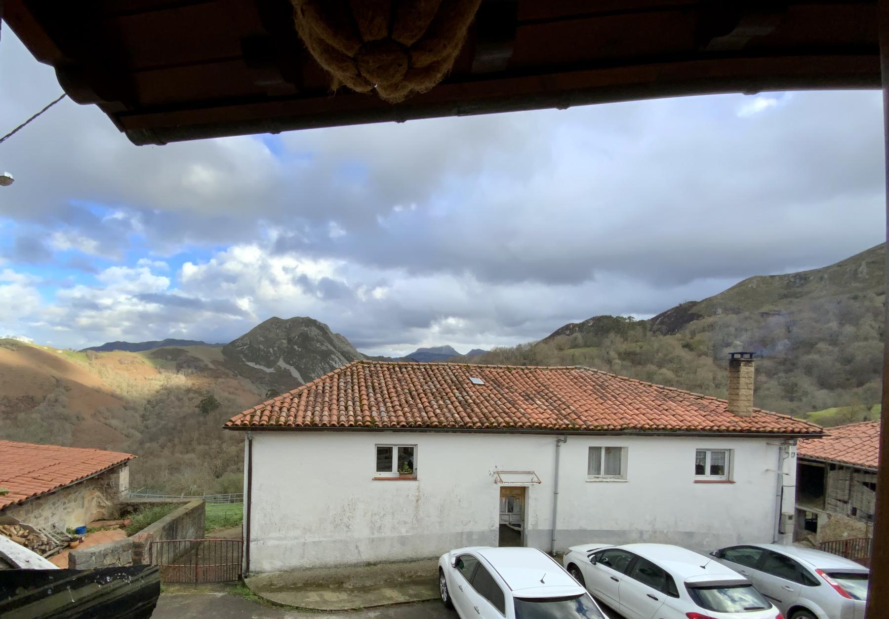 Venta de casa en Piloña