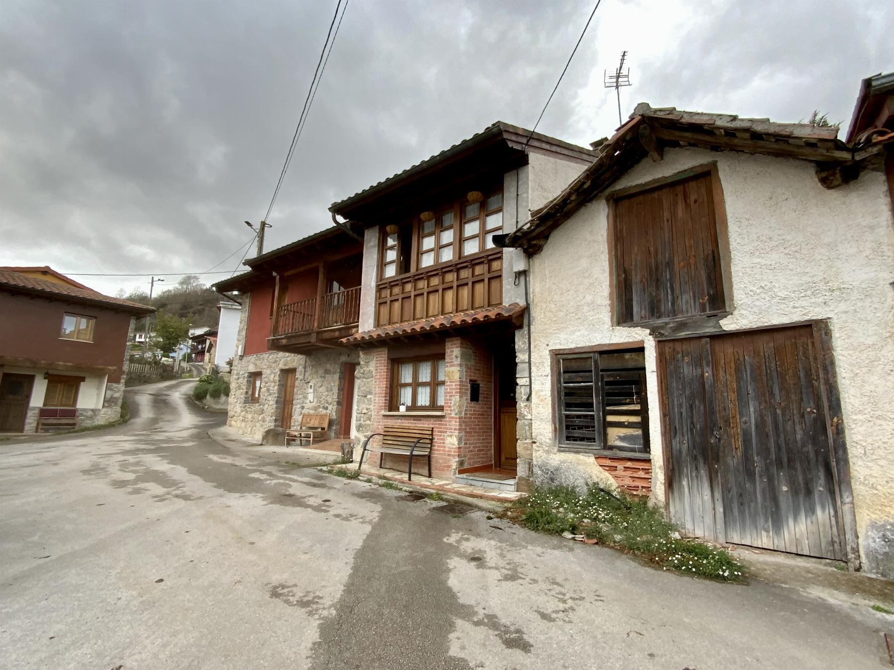 Venta de casa en Piloña
