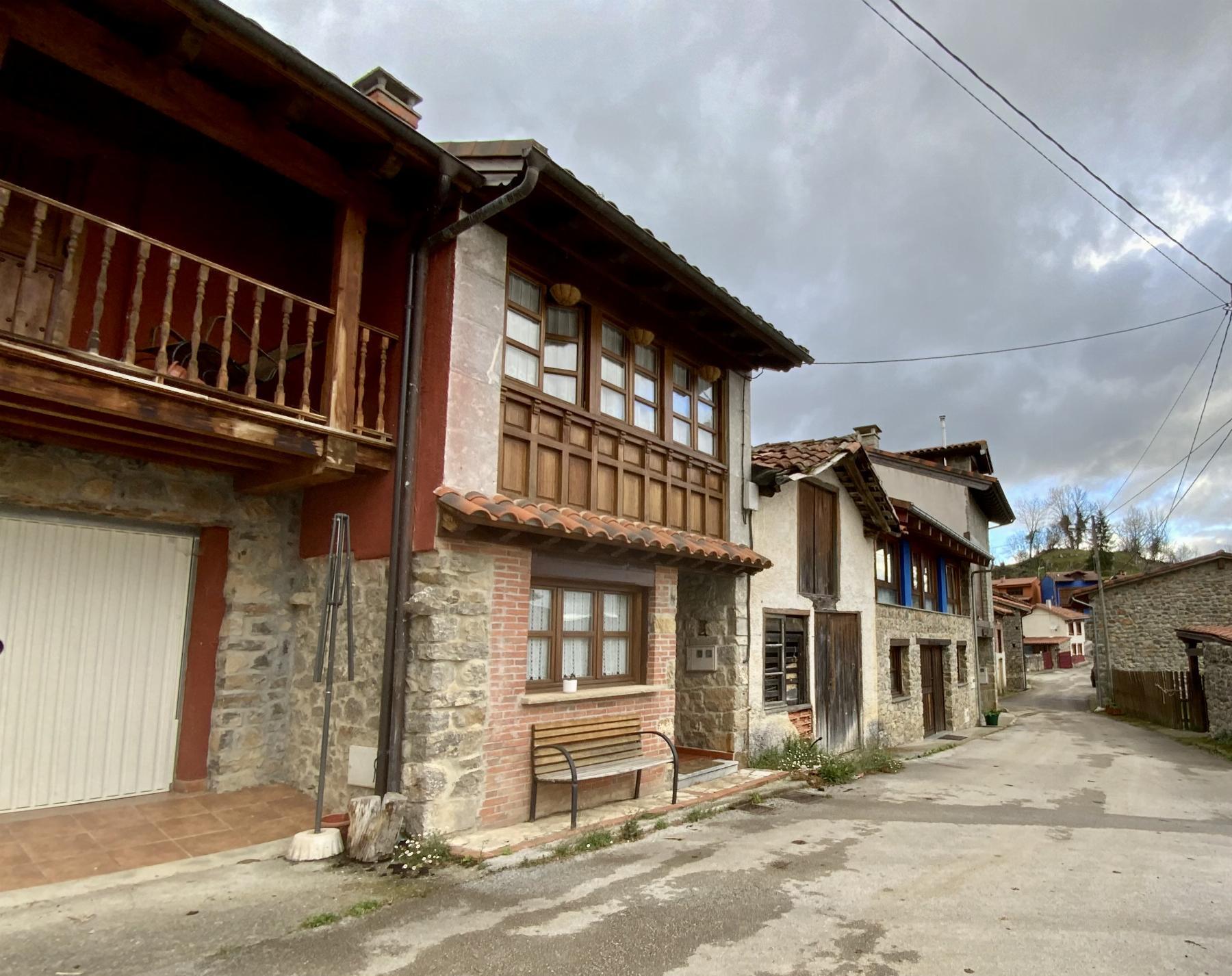 Venta de casa en Piloña