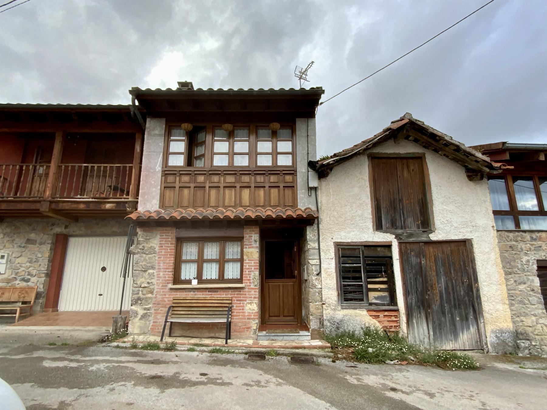 Venta de casa en Piloña