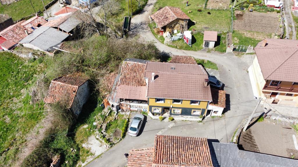Venta de casa en Piloña
