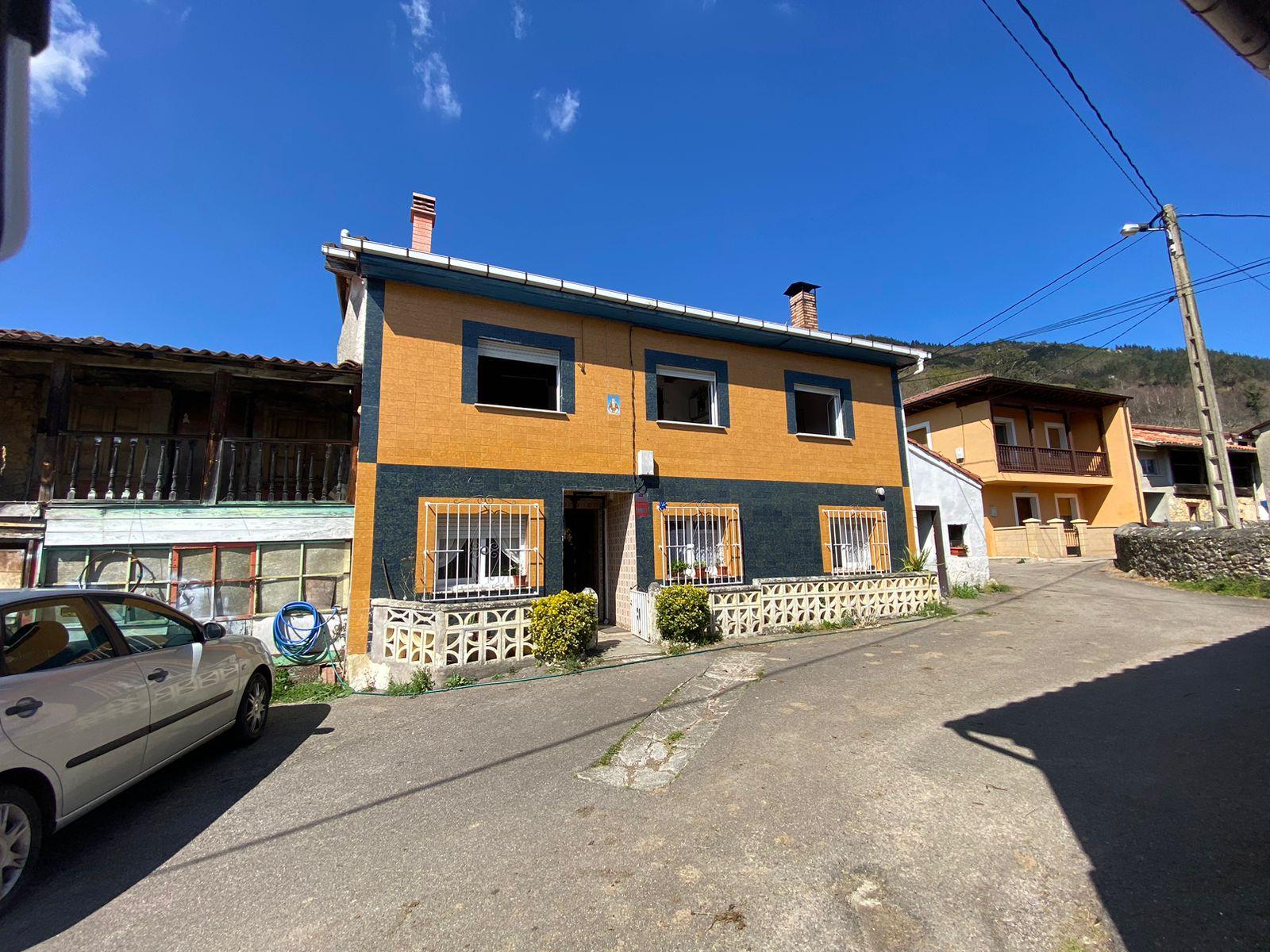 Venta de casa en Piloña