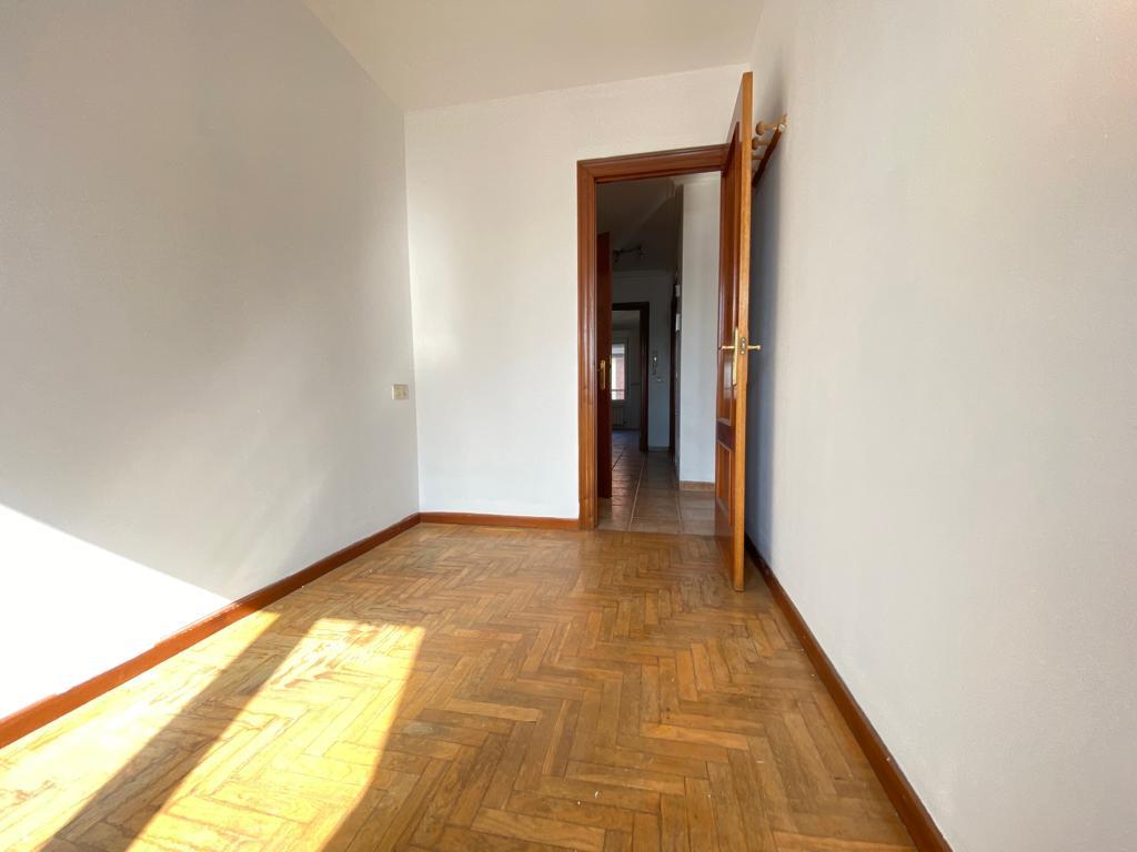 For sale of flat in Siero