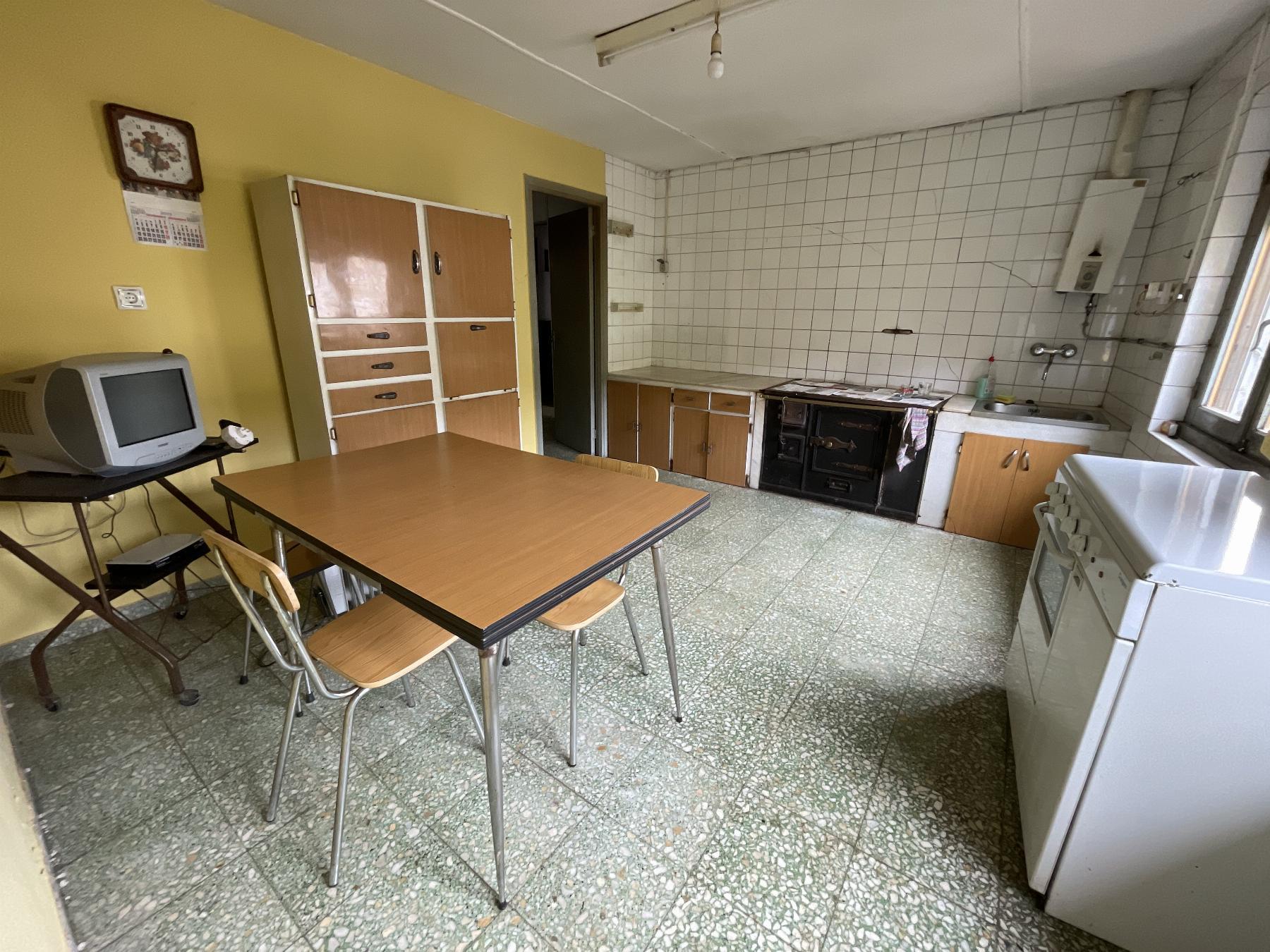 For sale of house in Salas Concejo