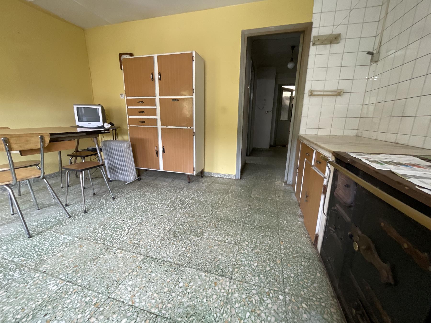 For sale of house in Salas Concejo