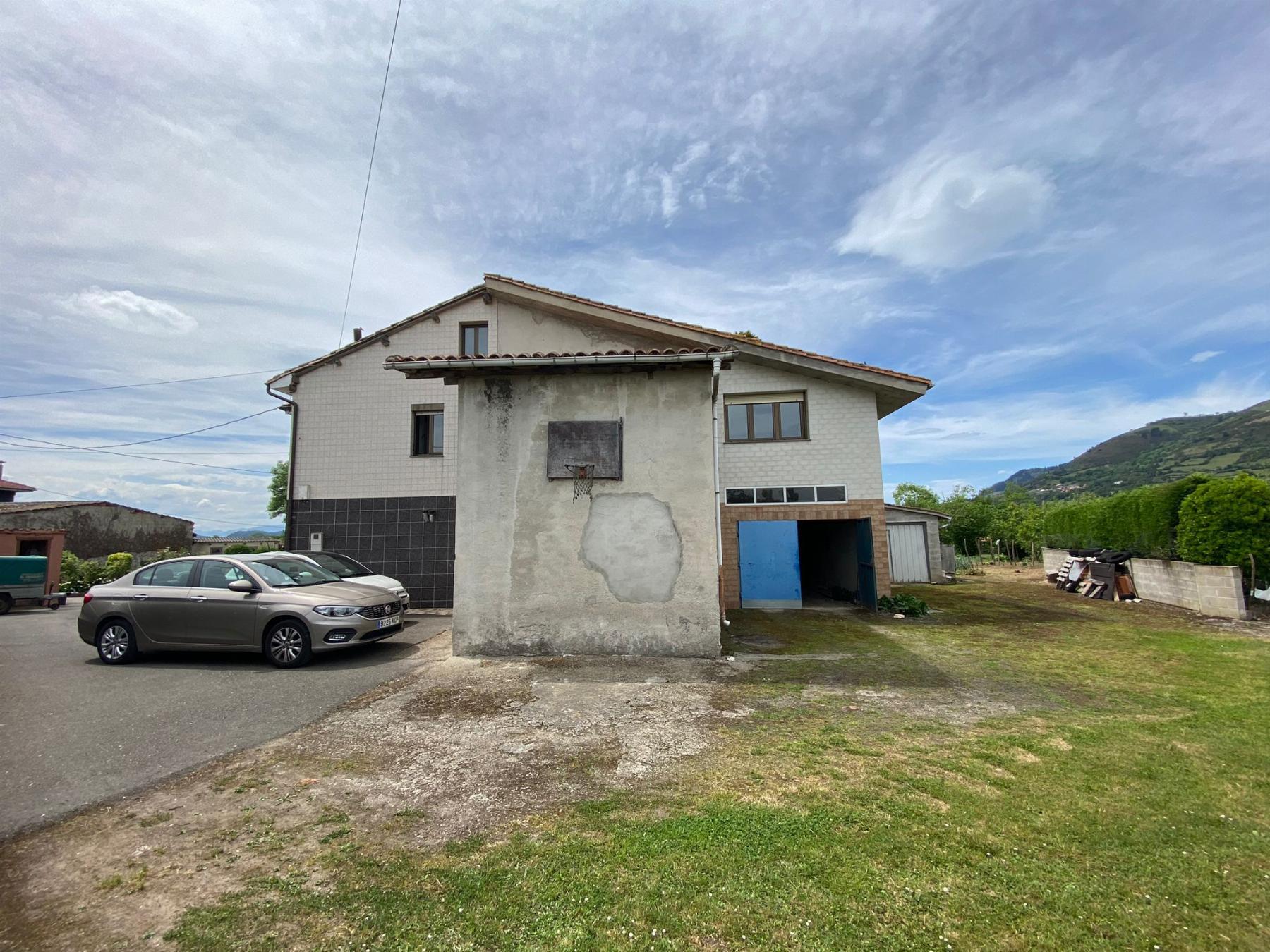 Venta de casa en Sariego