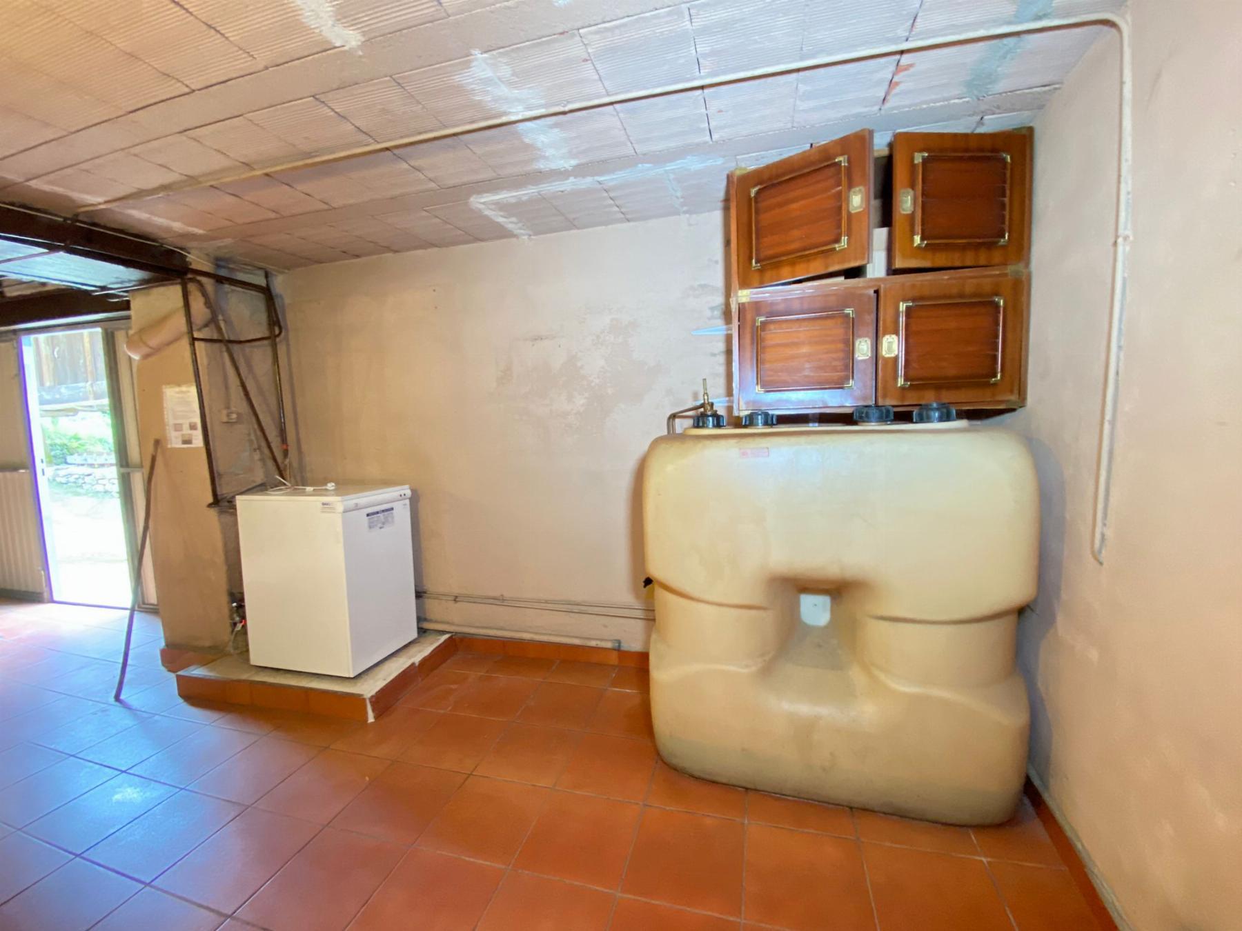 For sale of house in Bimenes