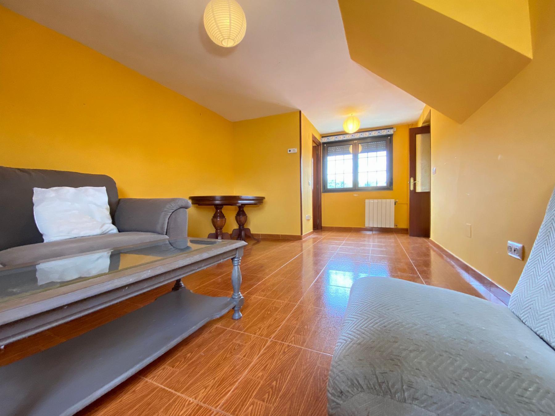 For sale of house in Bimenes