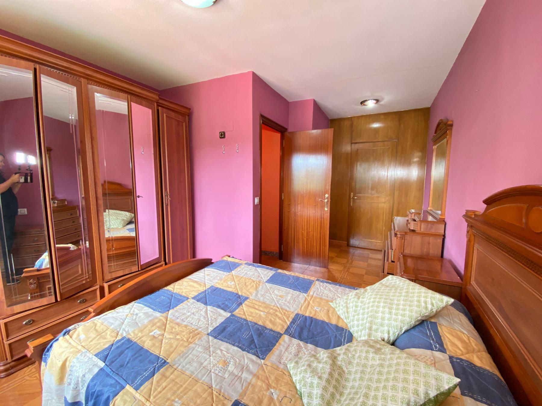 For sale of house in Bimenes