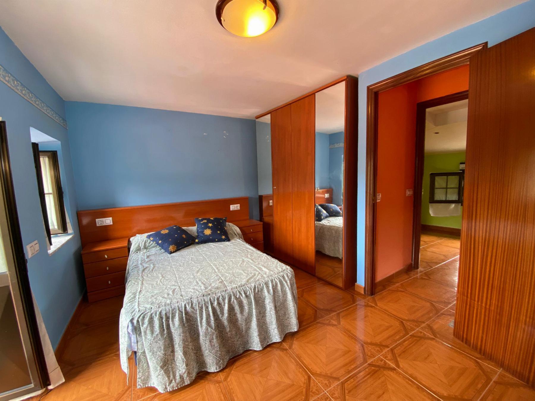 For sale of house in Bimenes