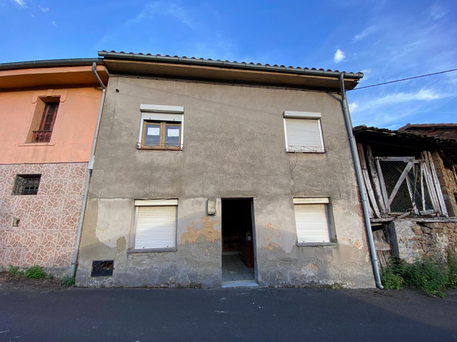 Venta de casa en San Martín del Rey Aurelio
