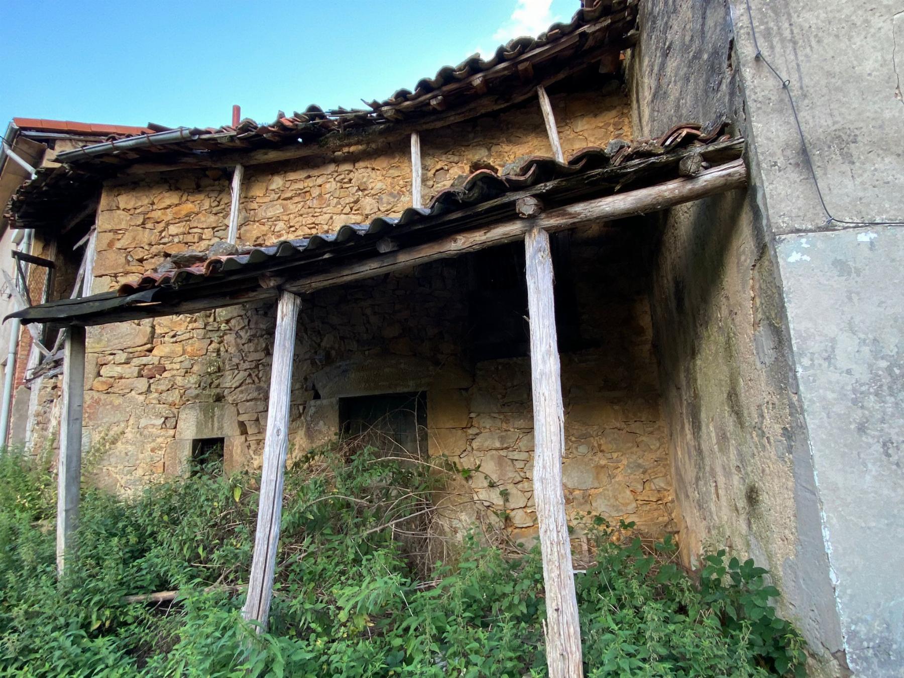 Venta de casa en San Martín del Rey Aurelio