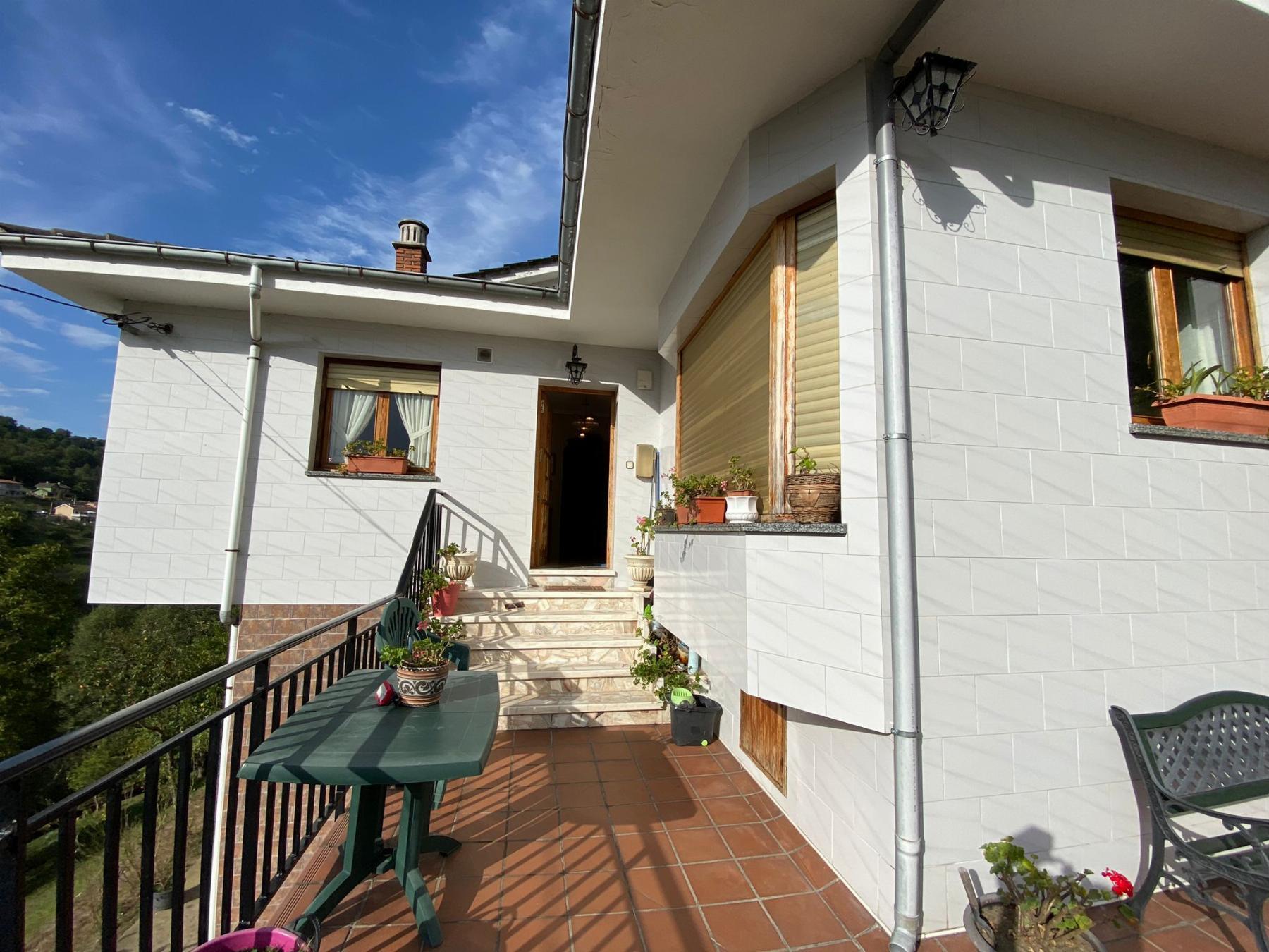 For sale of house in Langreo