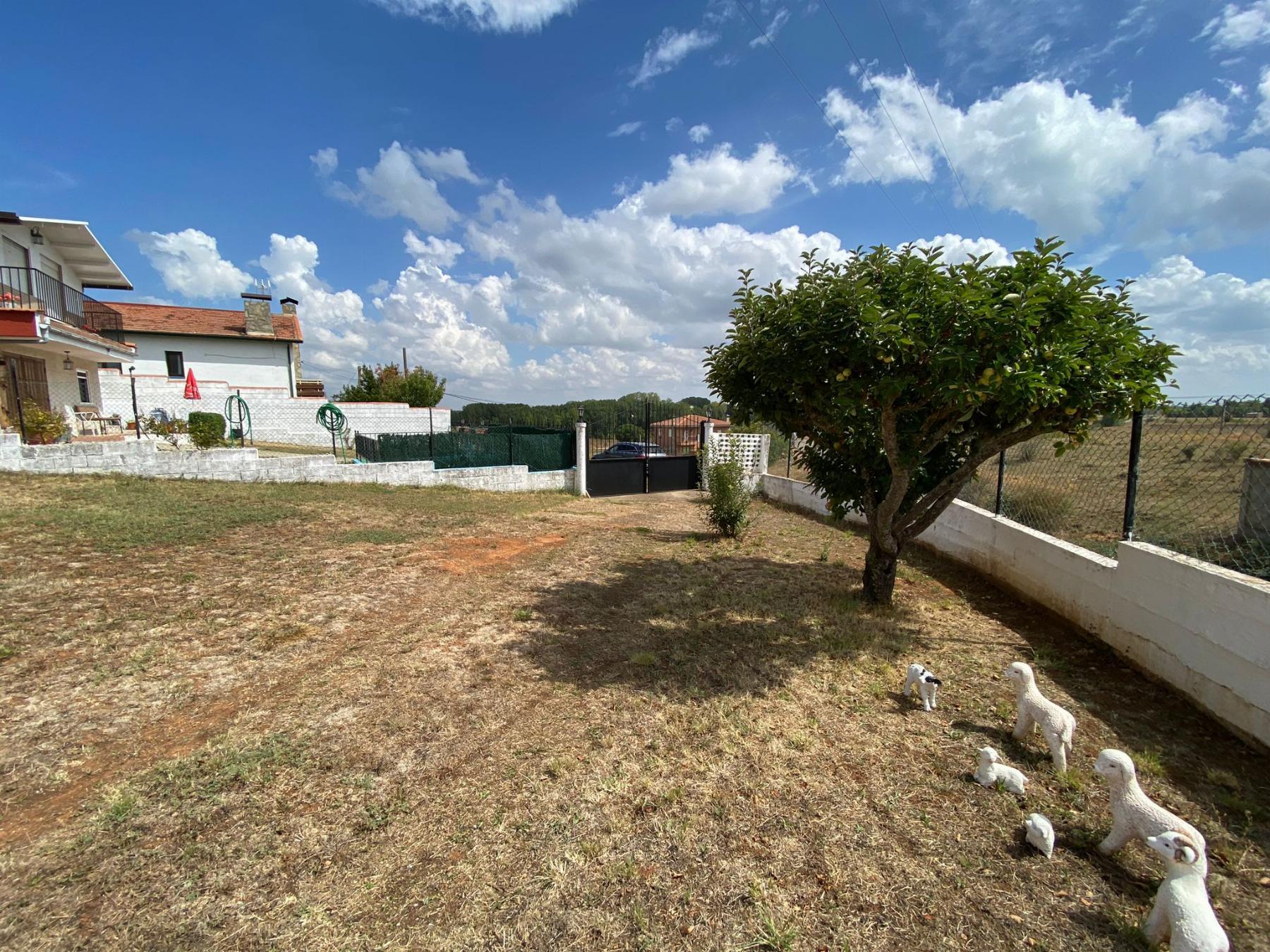For sale of house in Acebedo