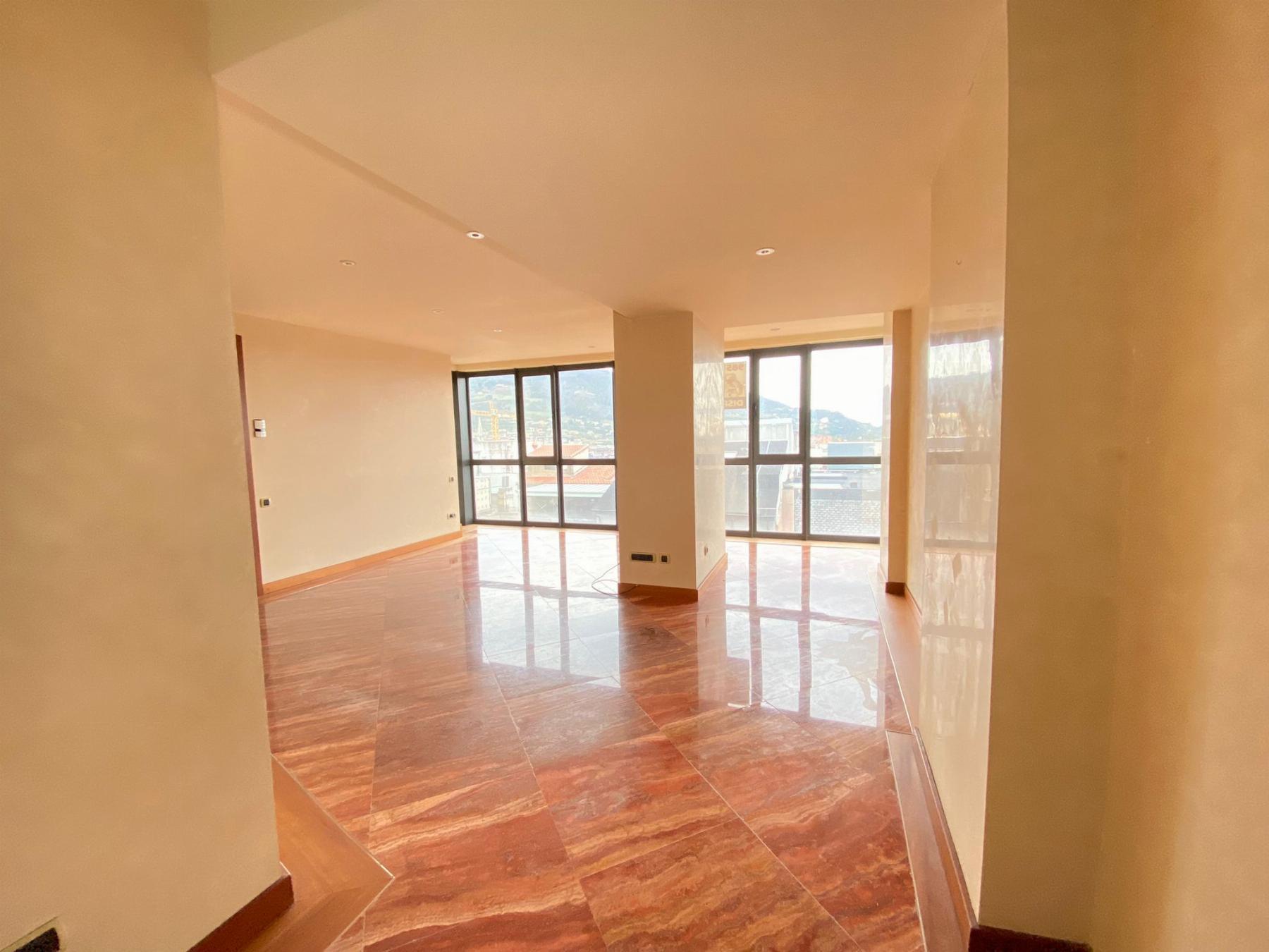 Venta de piso en Oviedo