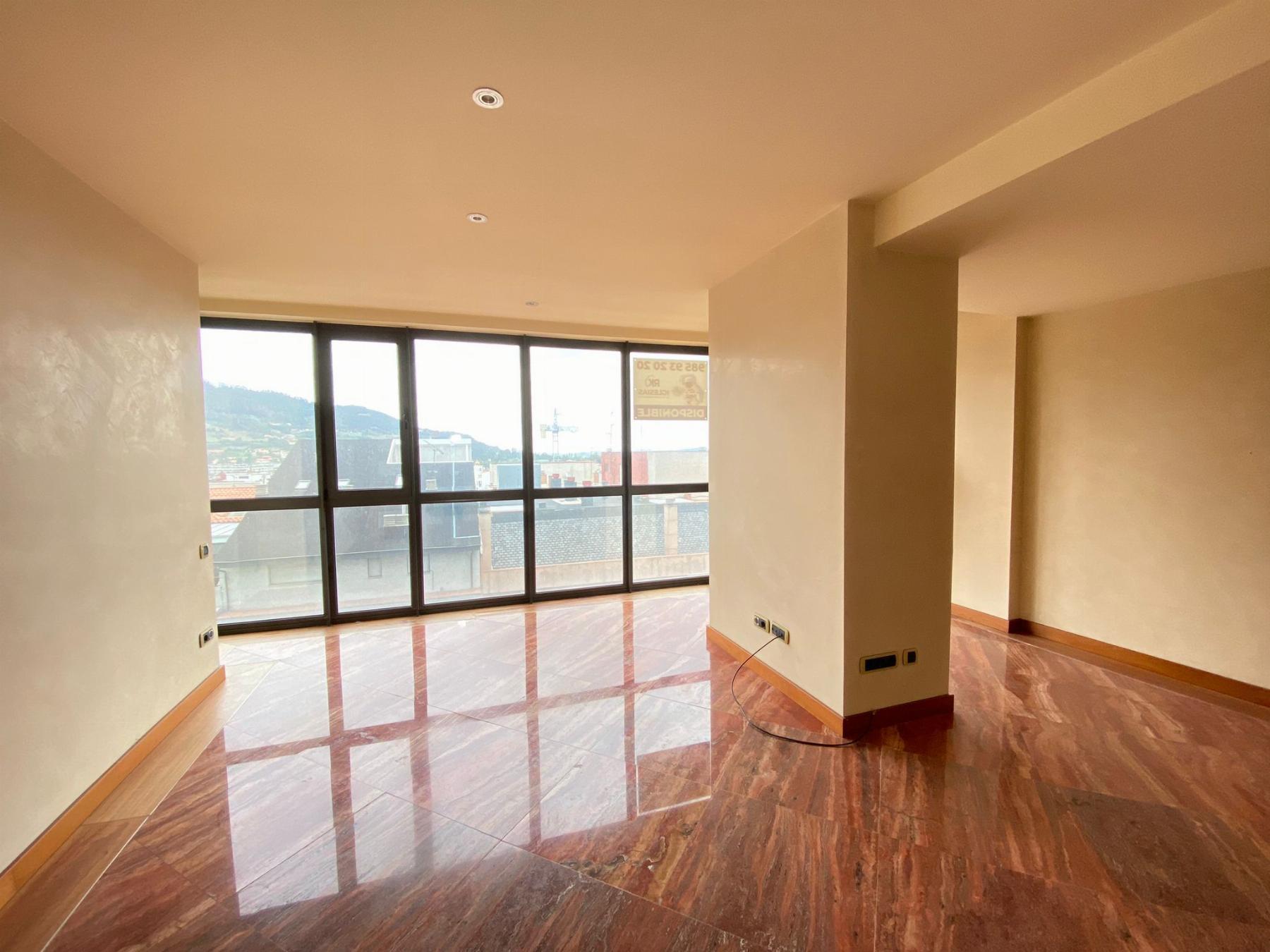 Venta de piso en Oviedo