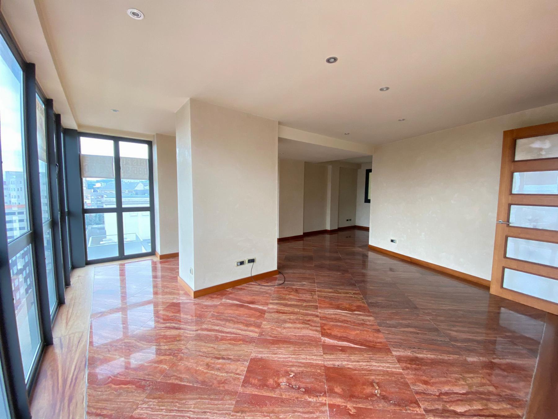 Venta de piso en Oviedo
