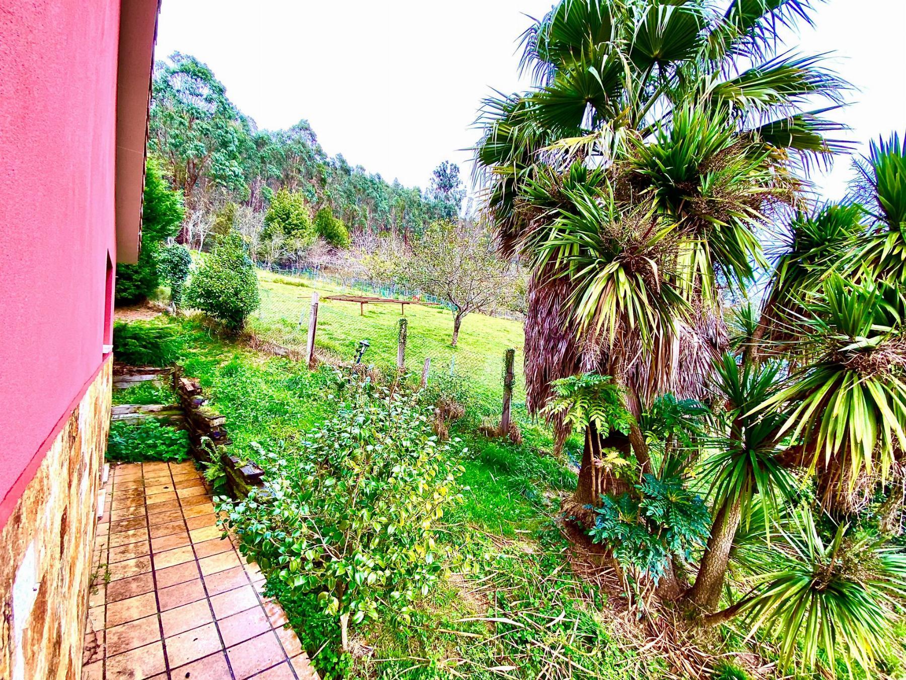 For sale of chalet in Oviedo