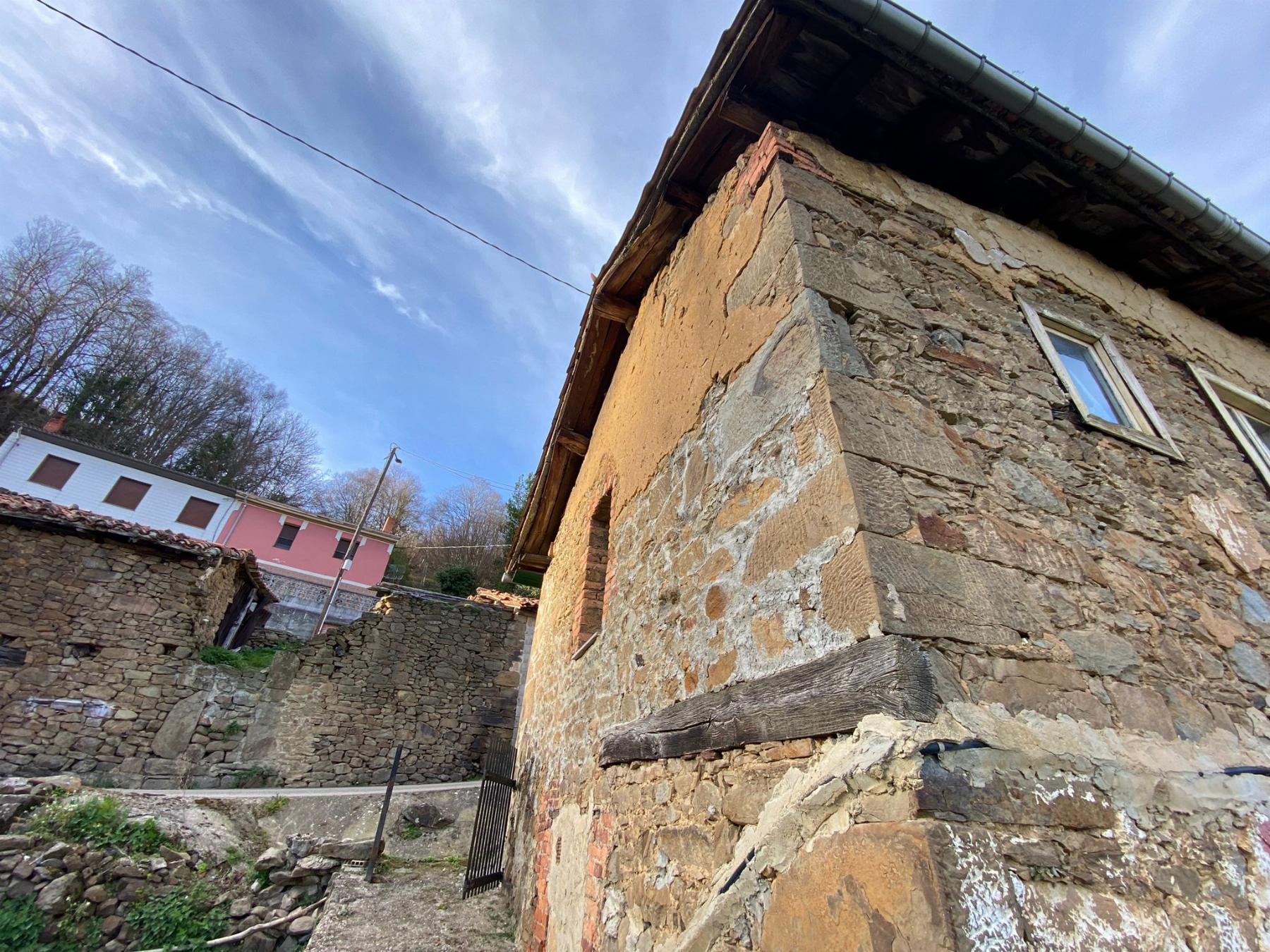 For sale of house in San Martín del Rey Aurelio