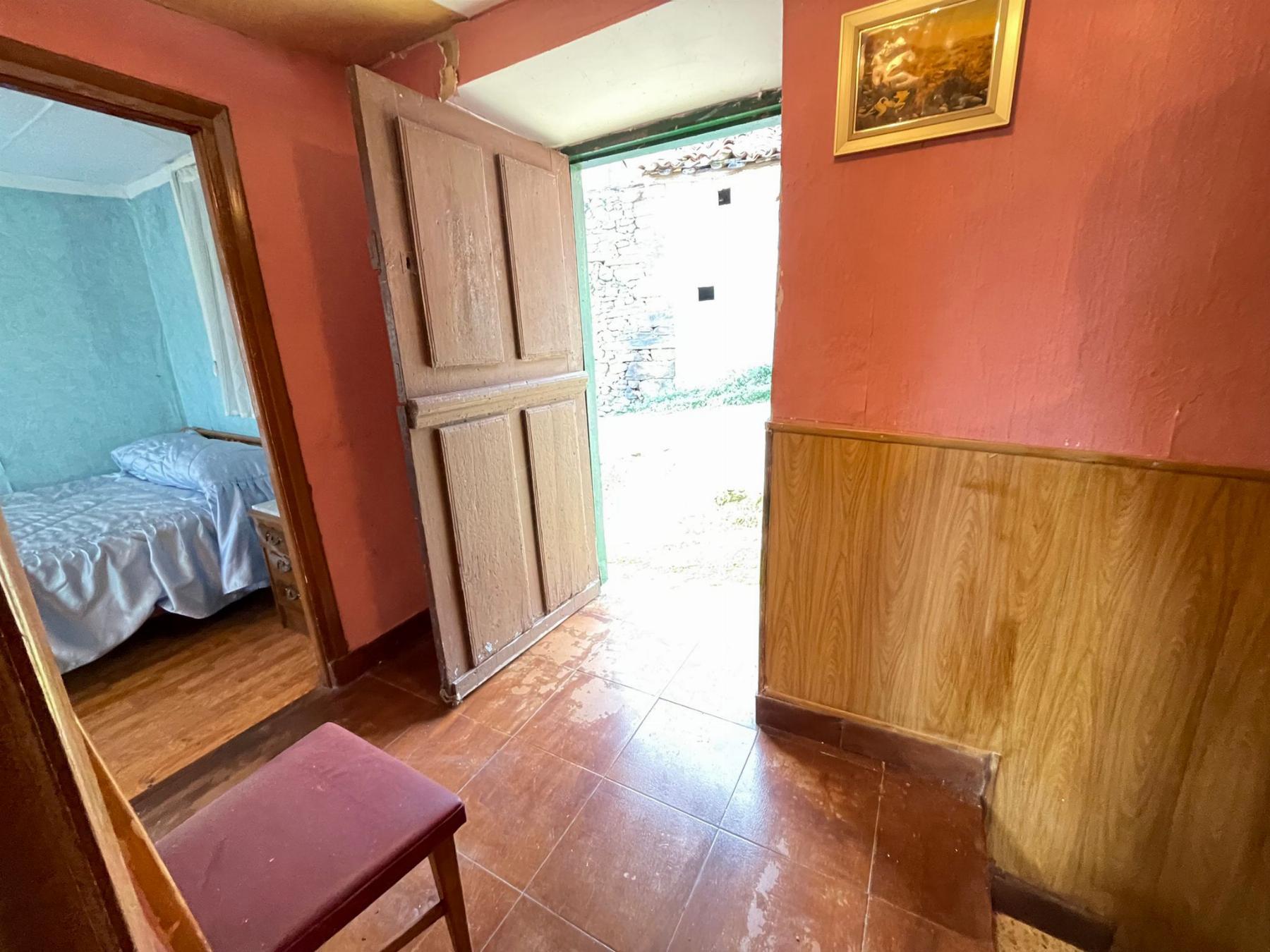 For sale of house in San Martín del Rey Aurelio