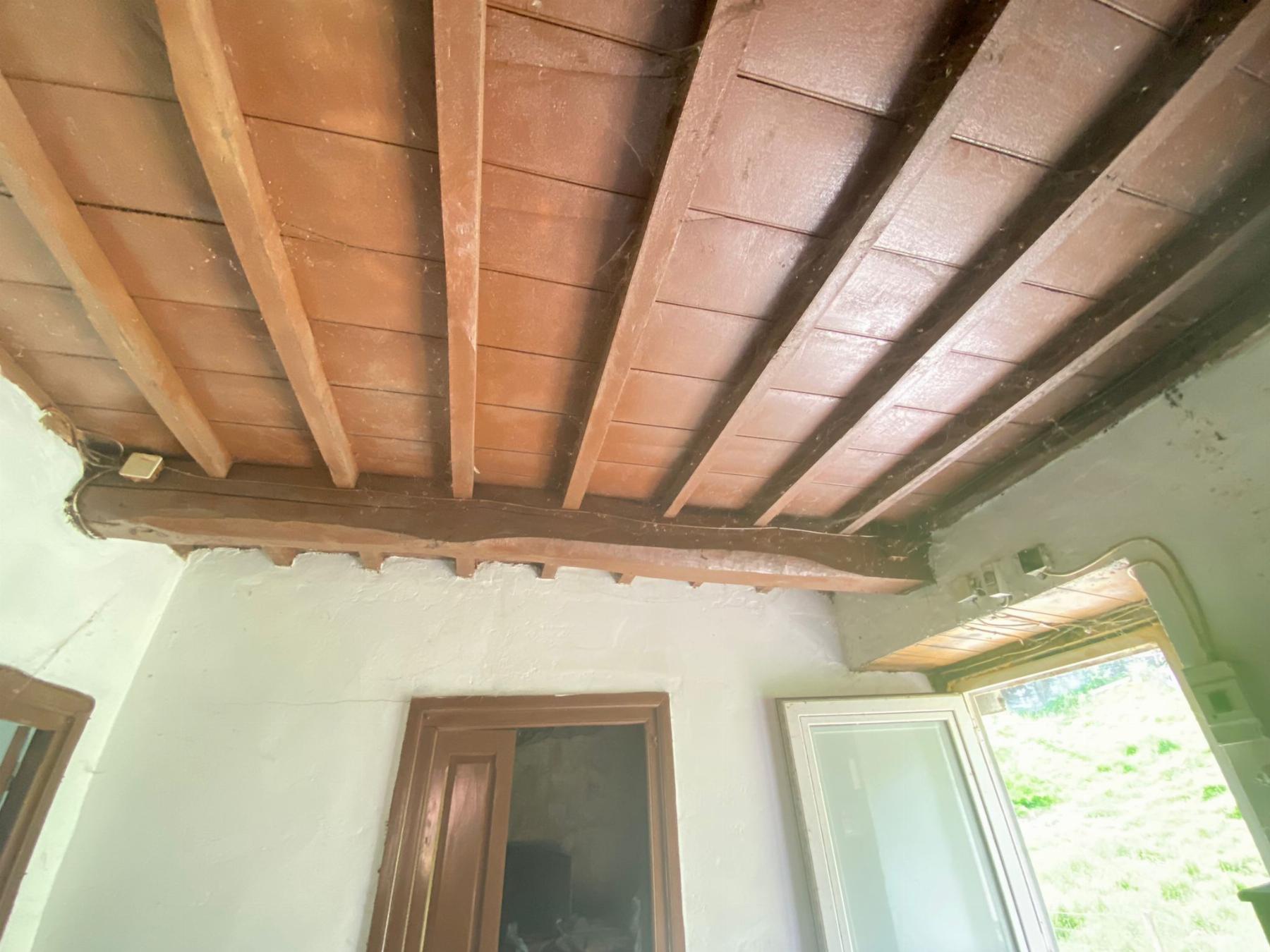 For sale of house in Salas Concejo