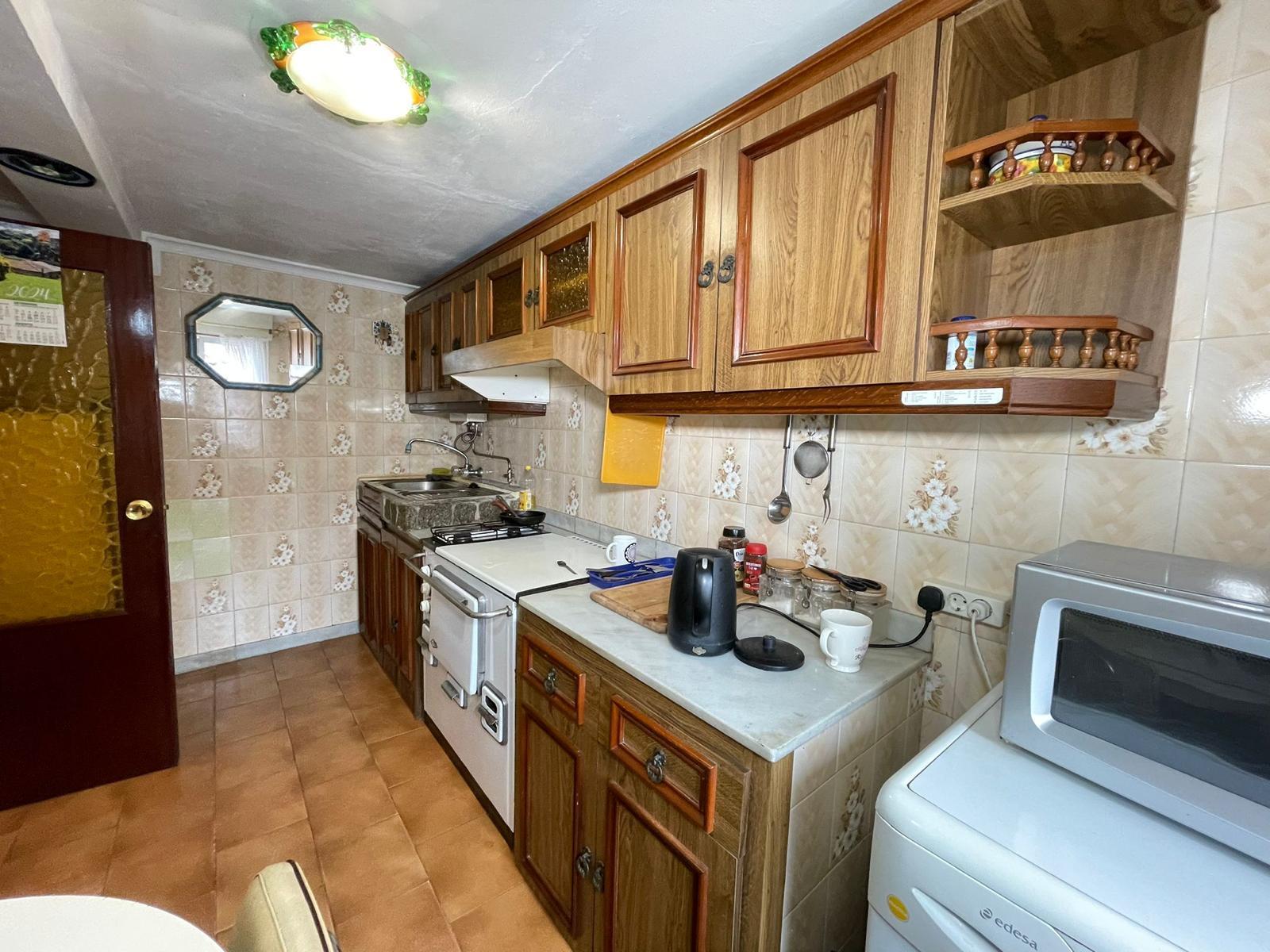 For sale of house in Bimenes