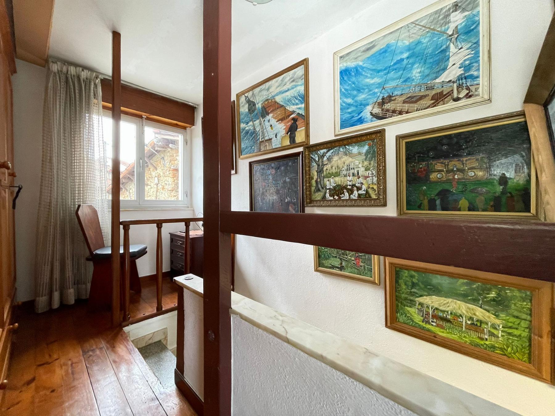 For sale of house in Bimenes