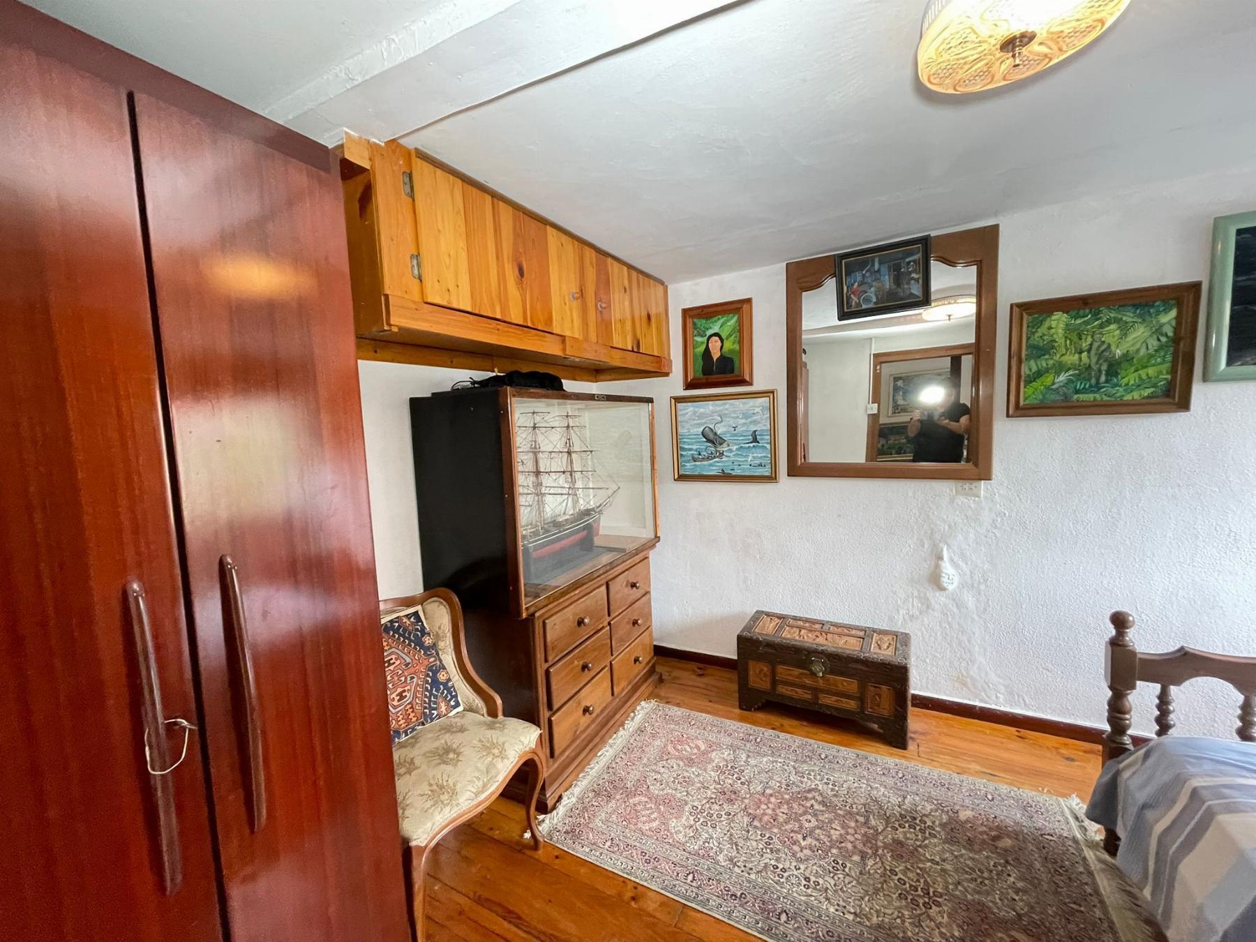 For sale of house in Bimenes