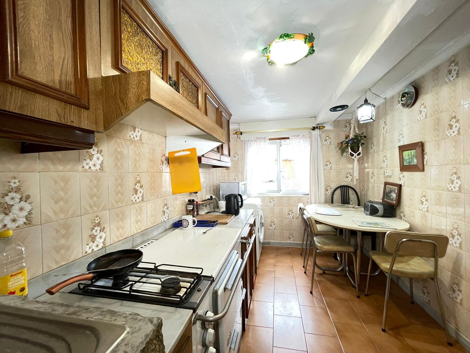 For sale of house in Bimenes