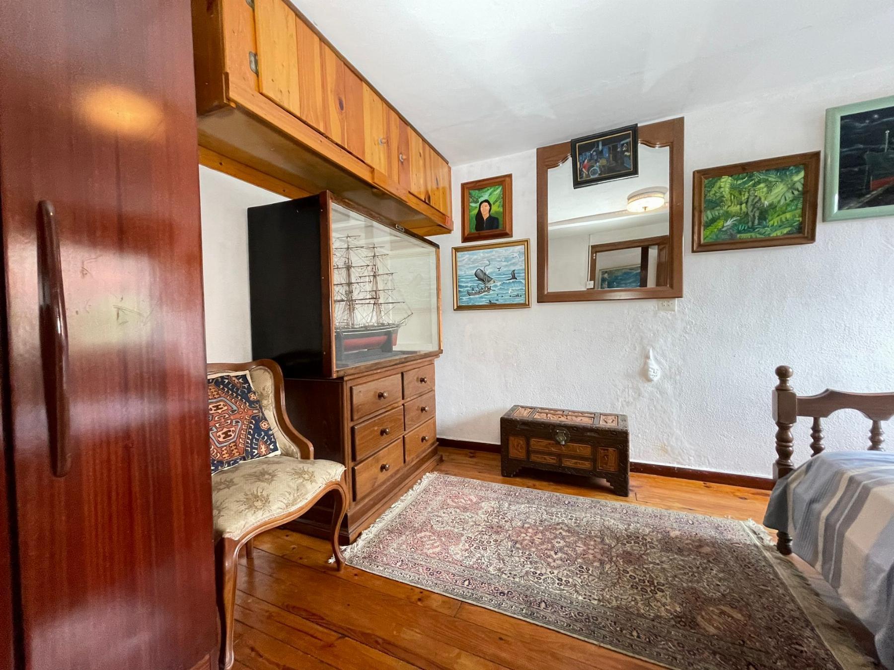 For sale of house in Bimenes