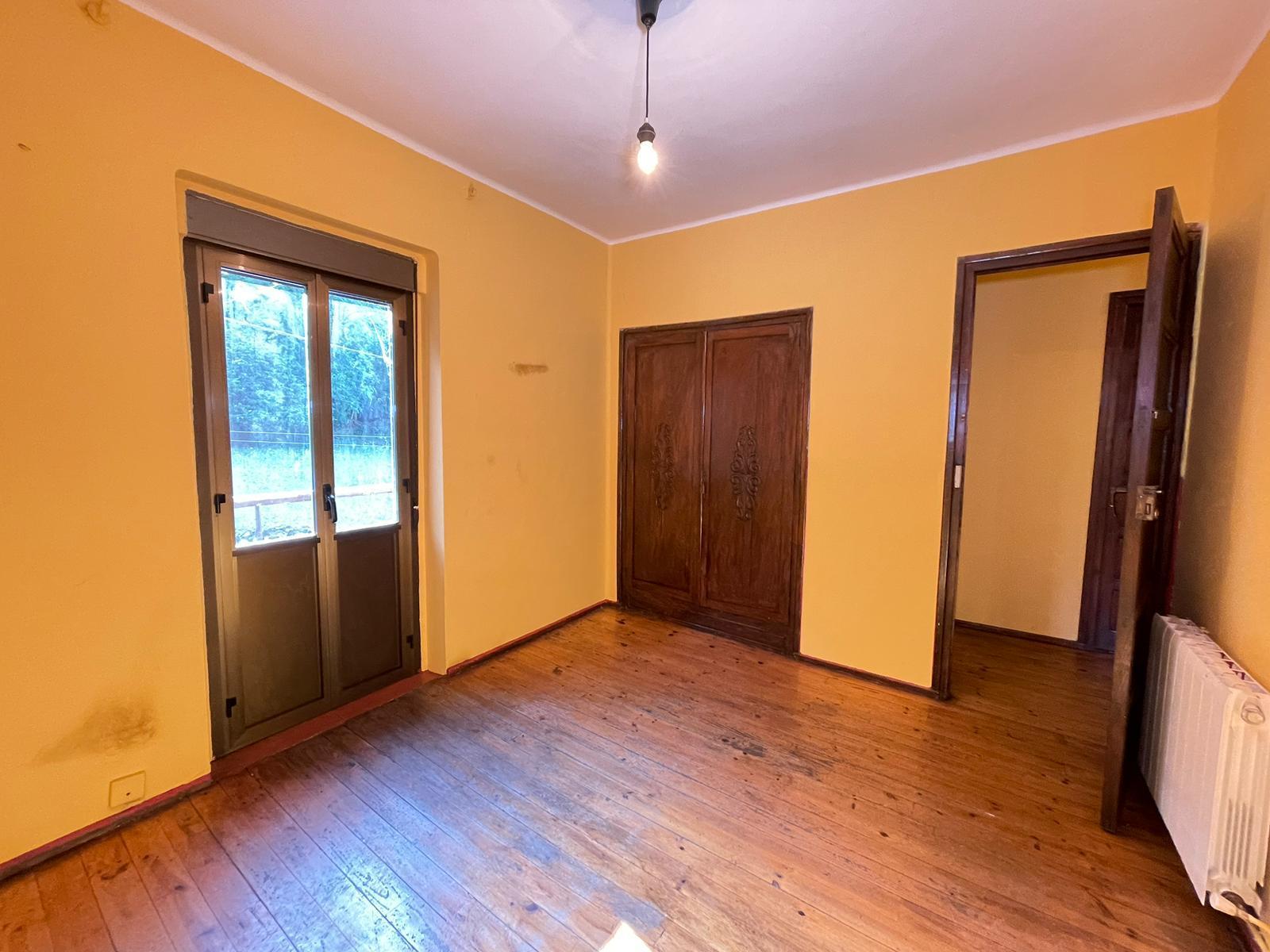 For sale of house in Somiedo
