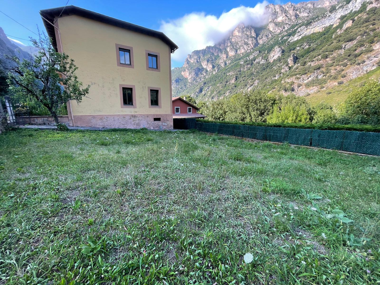 For sale of house in Somiedo