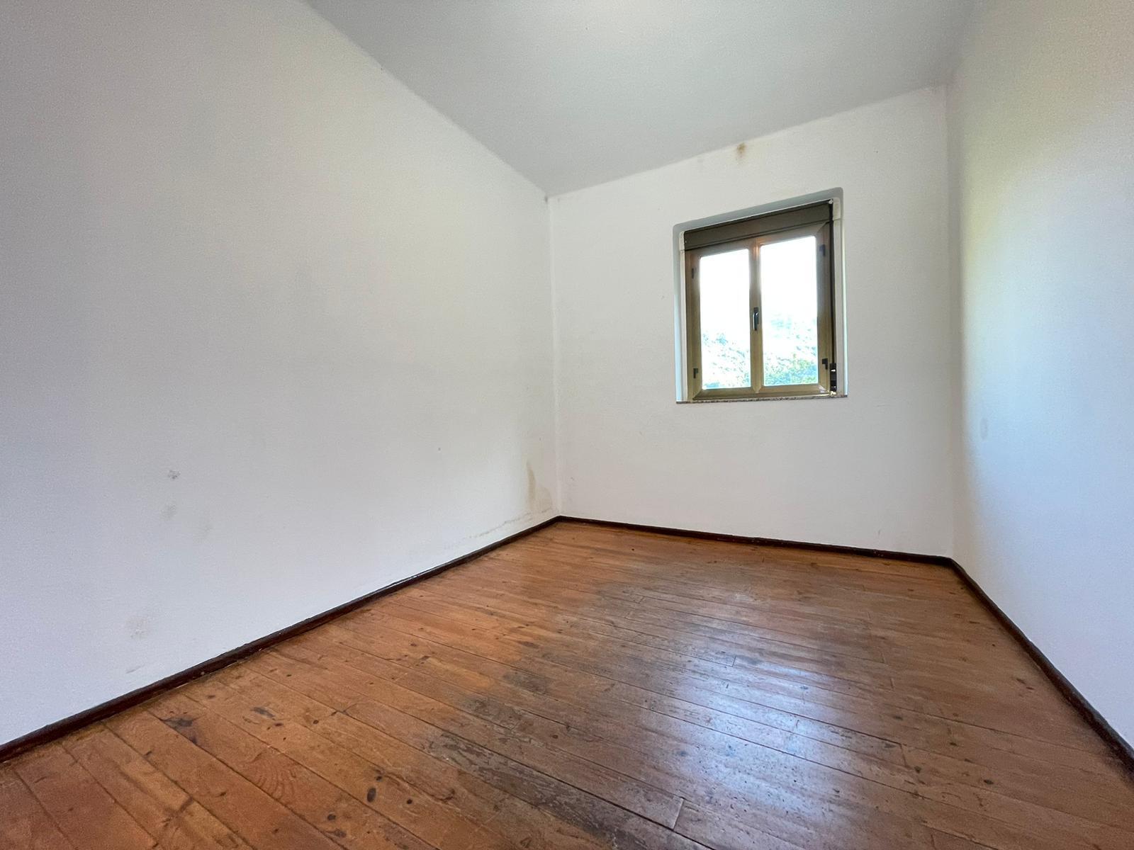 For sale of house in Somiedo