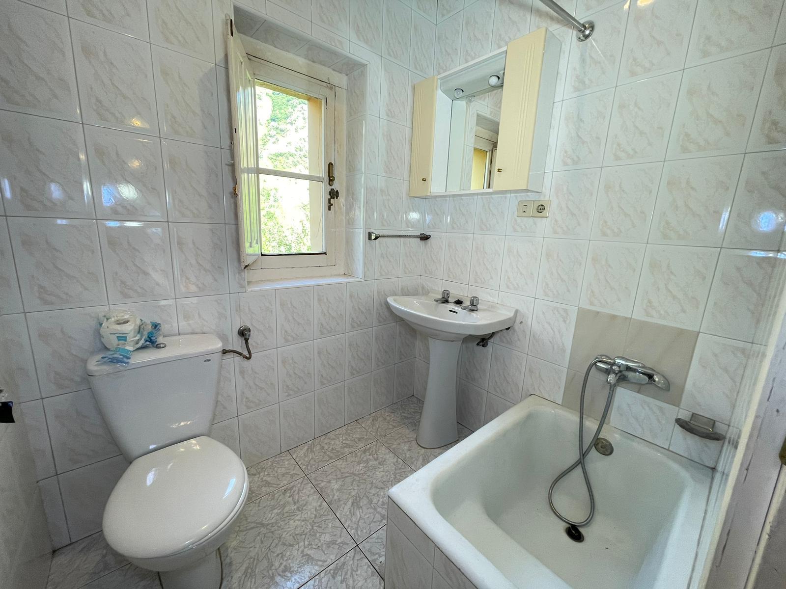 For sale of house in Somiedo