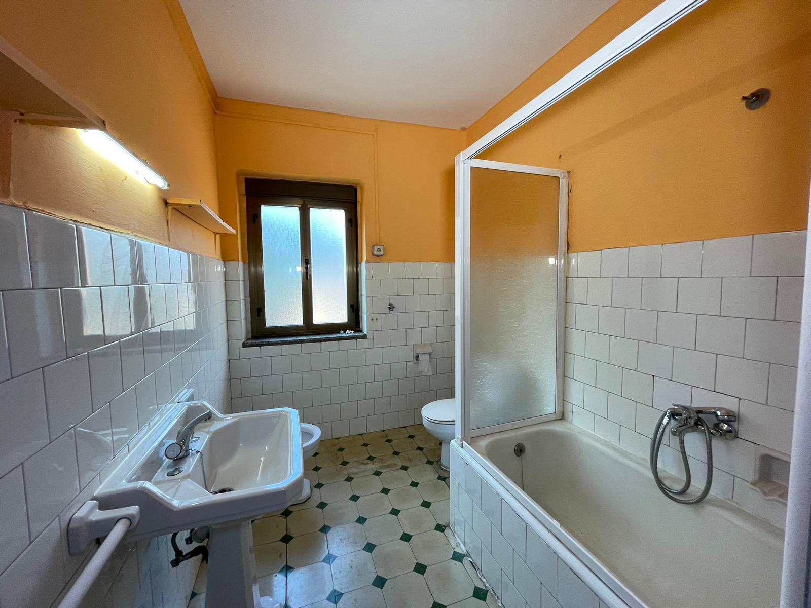 For sale of house in Somiedo
