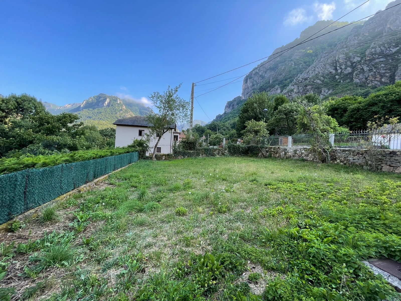 For sale of house in Somiedo
