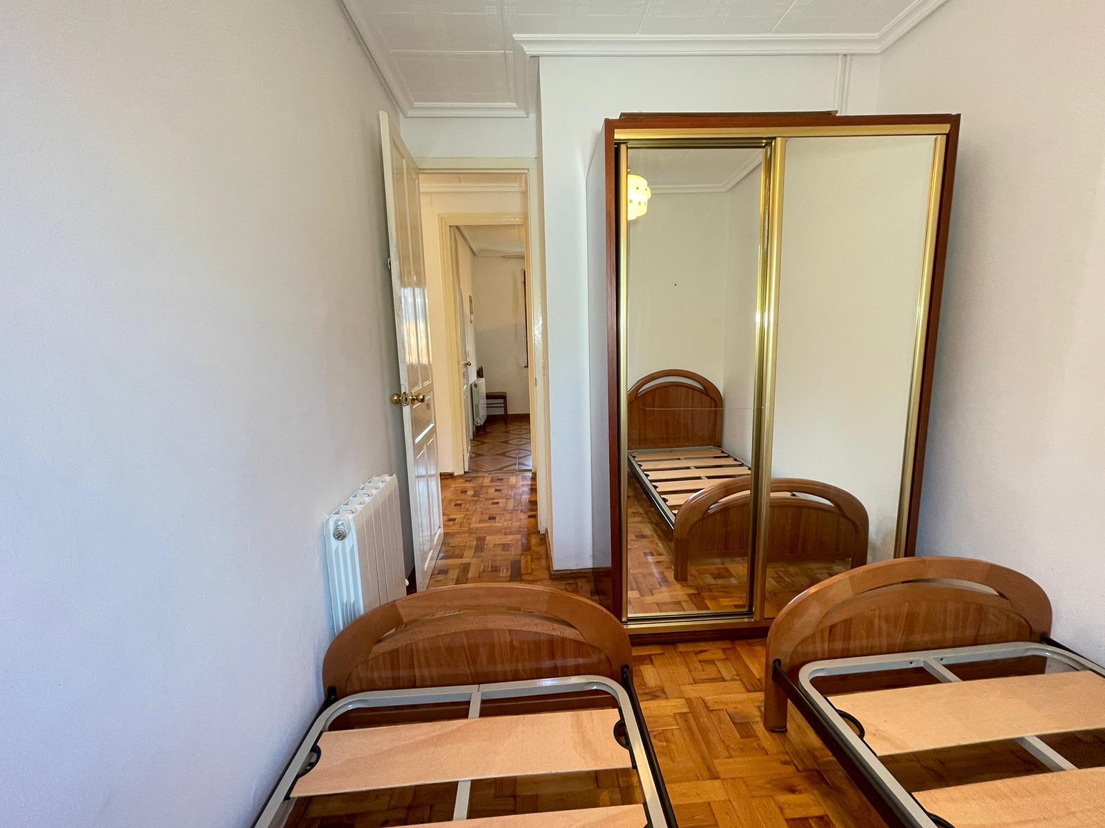 For sale of house in Somiedo