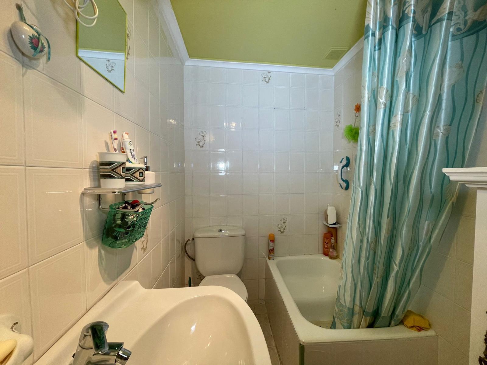 For sale of house in León