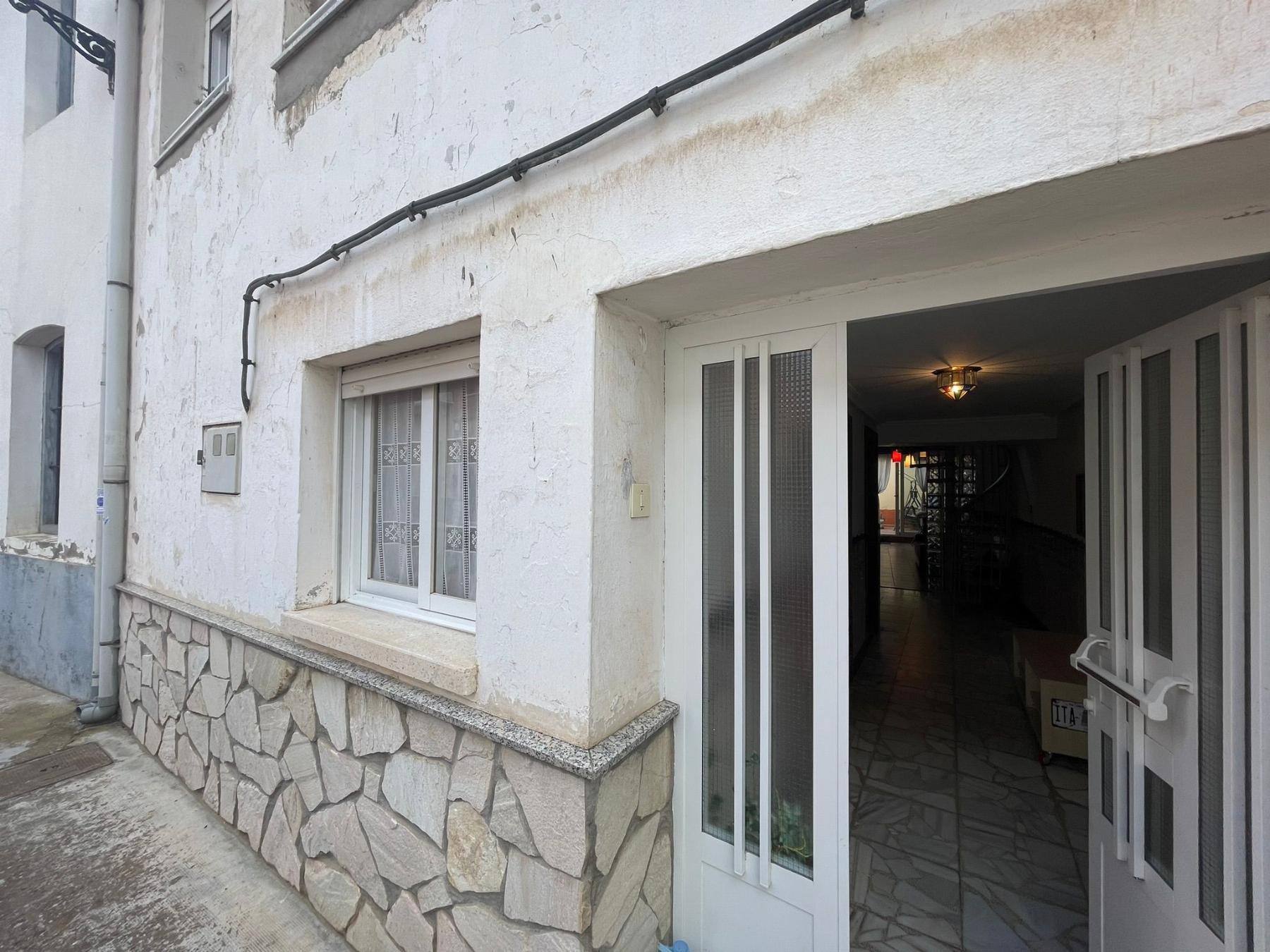For sale of house in León