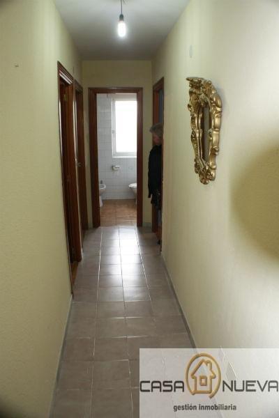 For sale of flat in León