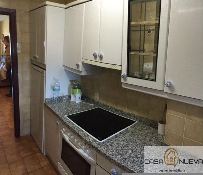 For sale of flat in Villamañán