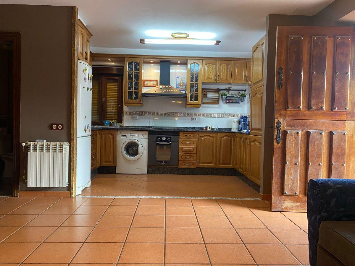For sale of house in Oviedo