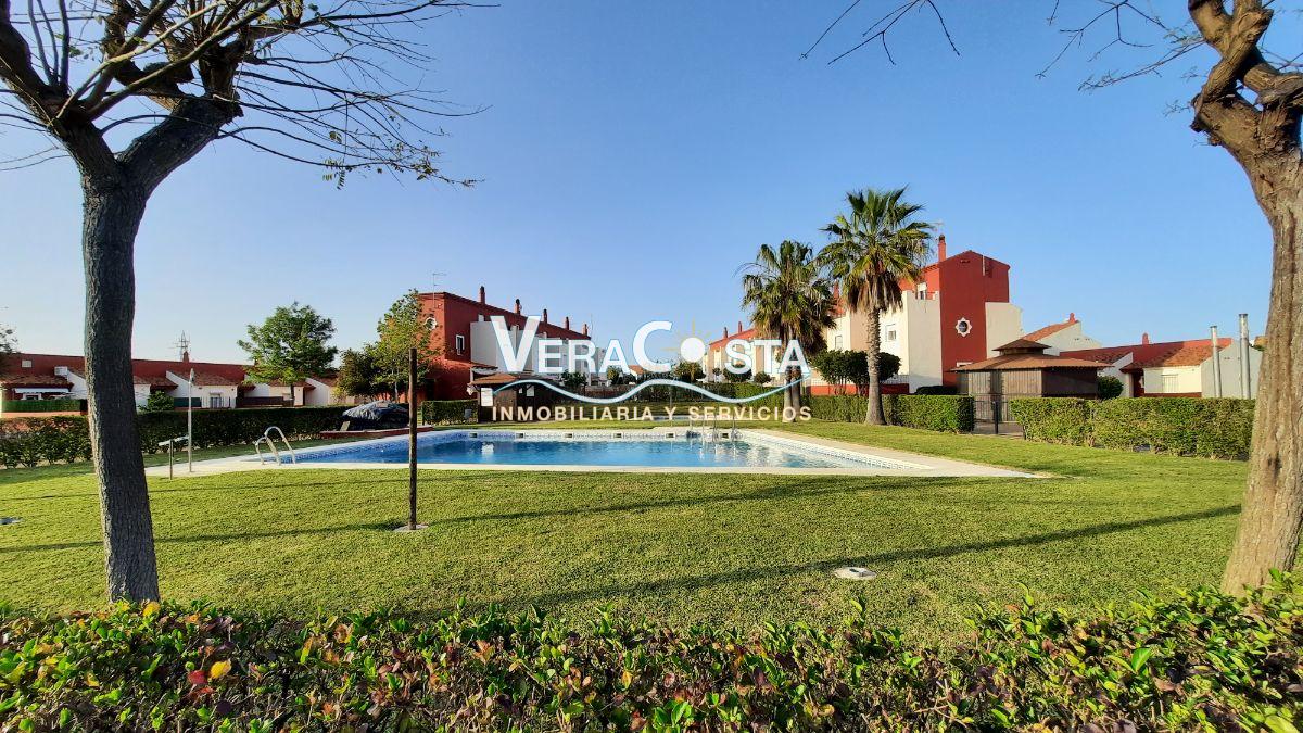 For sale of chalet in Isla Cristina