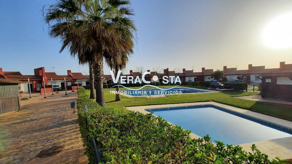 For sale of chalet in Isla Cristina