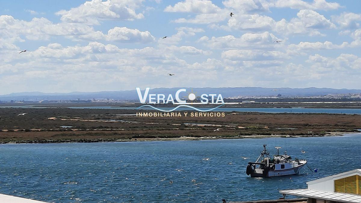 For sale of flat in Isla Cristina