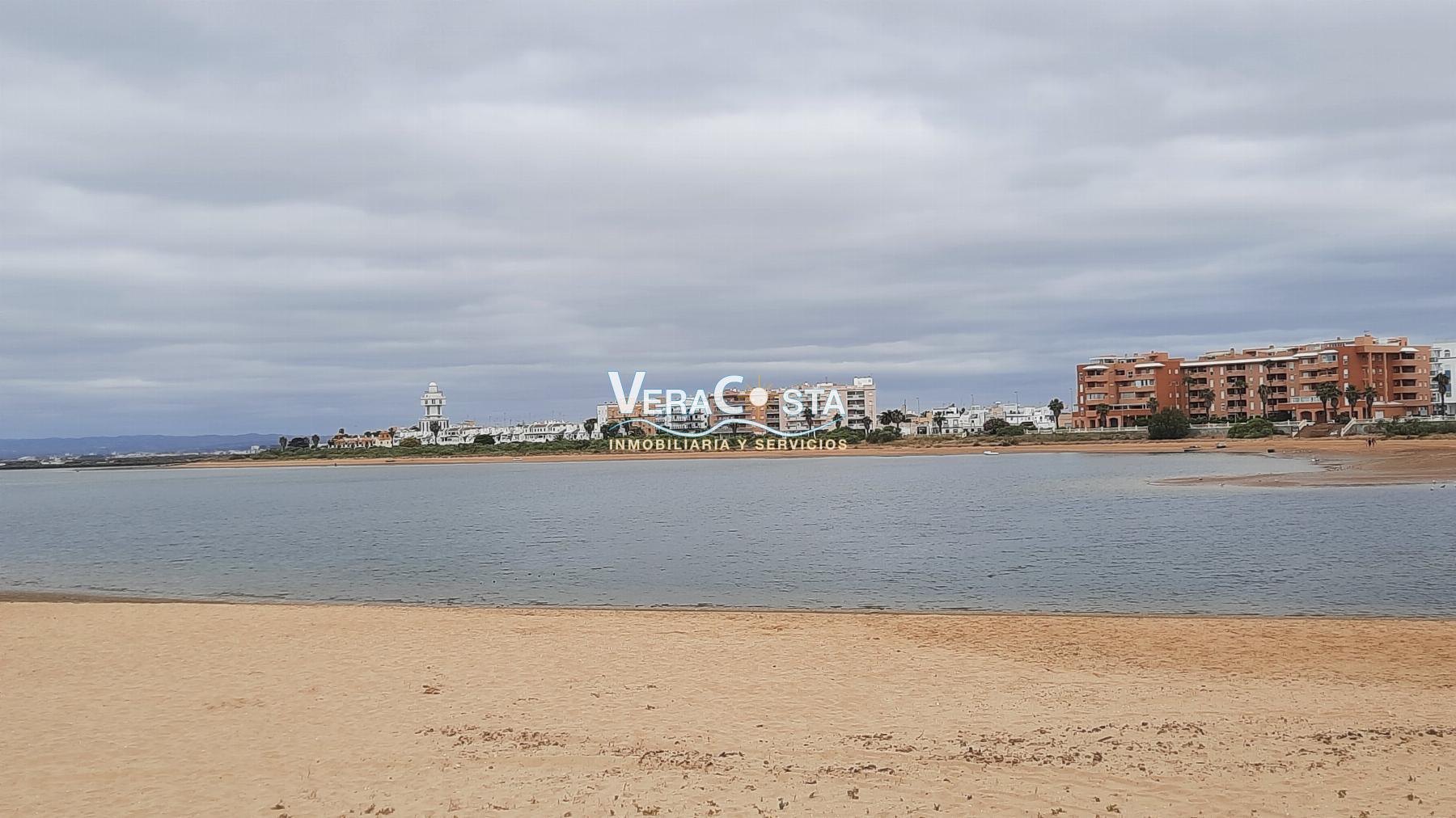 For sale of flat in Isla Cristina