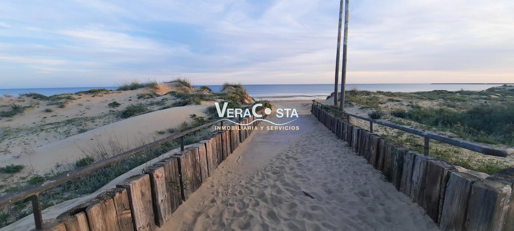 For sale of flat in Isla Cristina